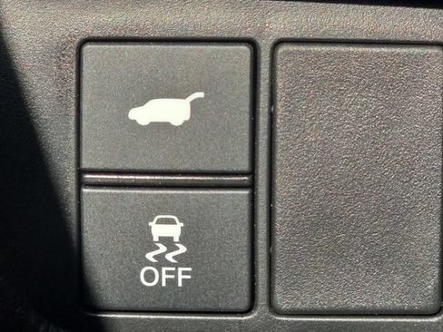 Used 2025 Honda CR-V EX-L image 17