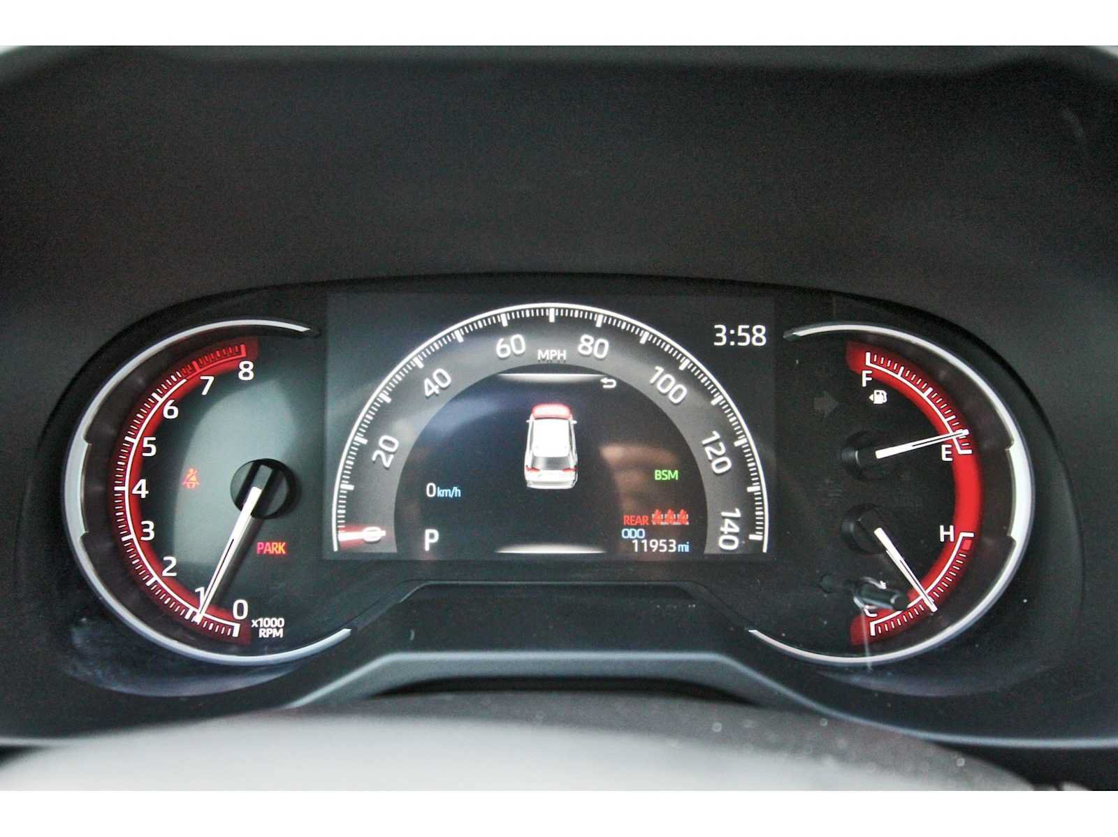 Used 2025 Toyota RAV4 XLE w/ Convenience Package FWD image 13
