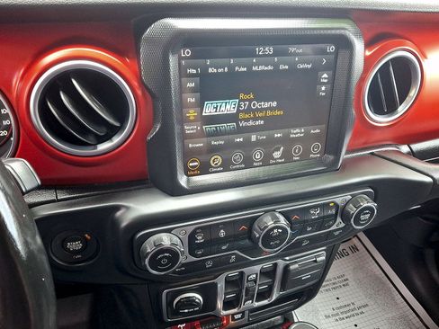 Used 2020 Jeep Wrangler Unlimited Rubicon AWD/4WD image 14