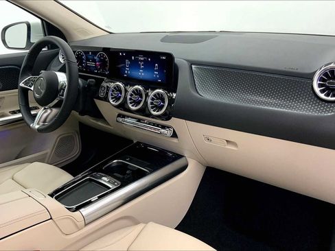 New 2026 Mercedes-Benz GLA 250 GLA 250 image 11