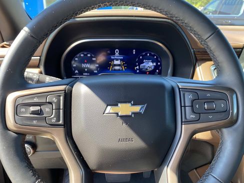 Used 2024 Chevrolet Suburban High Country w/ Premium Package 2 image 19