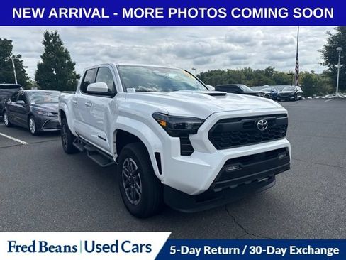 Used 2024 Toyota Tacoma TRD Sport AWD/4WD image 1
