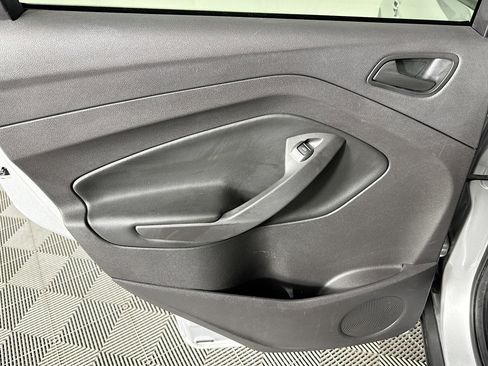 Used 2015 Ford Escape S image 24