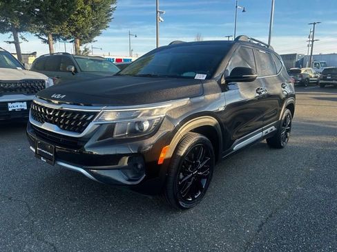 Certified 2022 Kia Seltos Nightfall Edition image 4