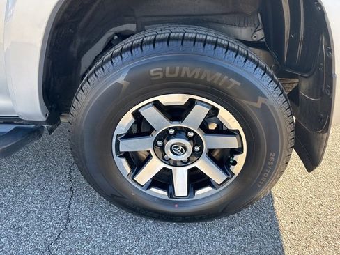 Used 2019 Toyota 4Runner TRD Off-Road Premium image 19