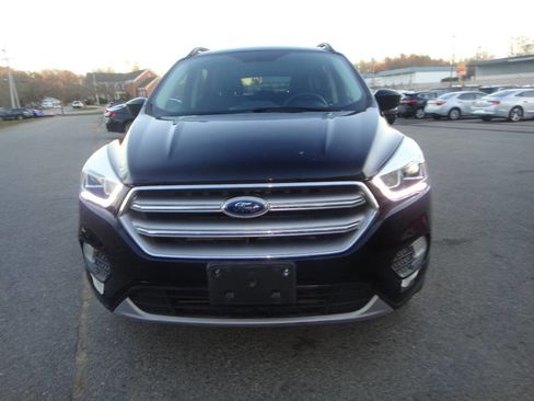 Used 2017 Ford Escape SE w/ SE Leather Comfort Package image 2