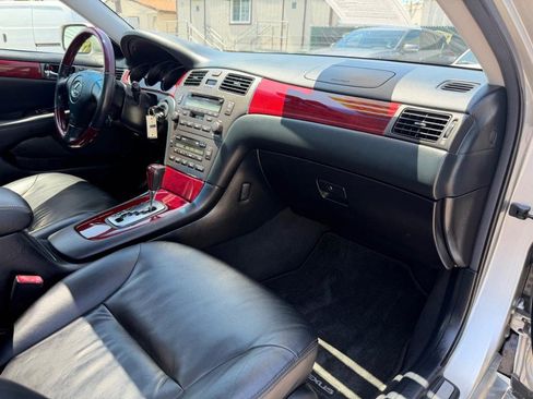 Used 2003 Lexus ES 330 FWD image 19