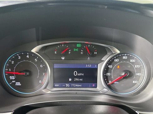 Used 2023 Chevrolet Traverse LT FWD image 12
