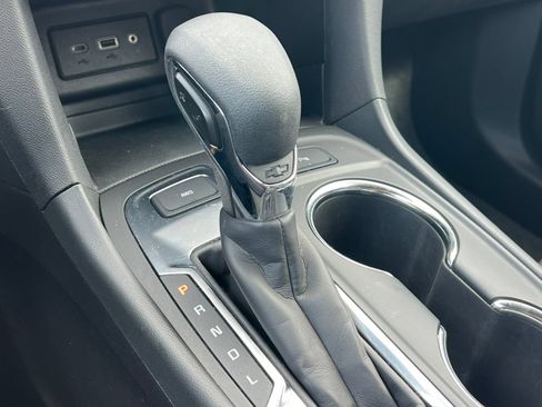 Used 2024 Chevrolet Equinox LT AWD/4WD image 29