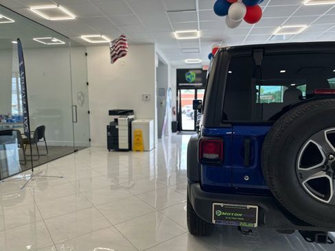 Used 2019 Jeep Wrangler Unlimited Sport S image 13