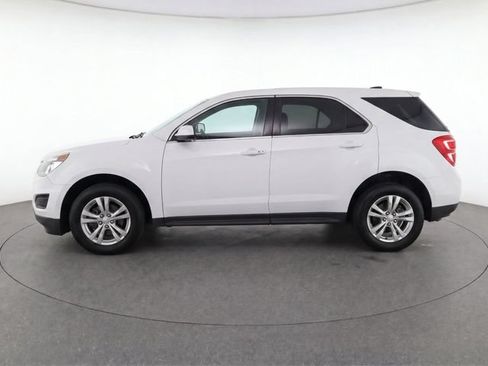 Used 2017 Chevrolet Equinox LS FWD image 4