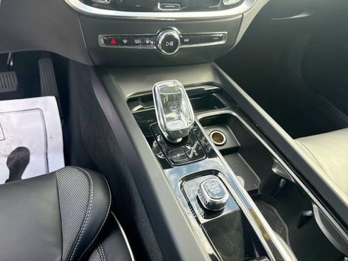 Certified 2024 Volvo S60 B5 Plus w/ Climate Package AWD/4WD image 25