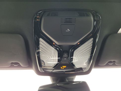 Certified 2022 BMW 230i Coupe w/ Convenience Package image 30