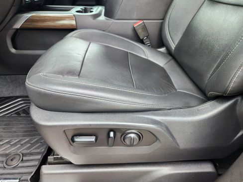 Used 2021 Chevrolet Silverado 1500 LT Trail Boss w/ Convenience Package II image 22