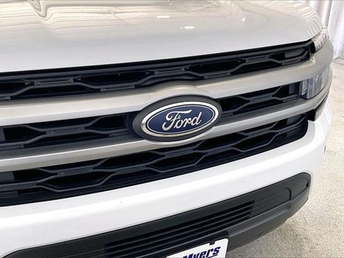 Certified 2023 Ford Expedition XLT image 30