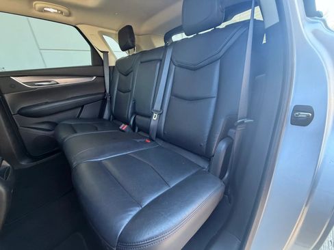 Used 2018 Cadillac XT5 Luxury image 40
