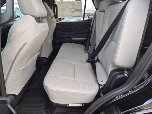 New 2026 Toyota 4Runner SR5 AWD/4WD image 14