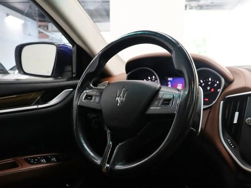 Used 2015 Maserati Ghibli S Q4 AWD/4WD image 30