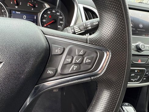 Used 2021 Chevrolet Equinox LT FWD image 29