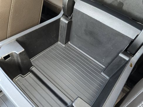 Used 2024 GMC Yukon XL Denali w/ Denali Reserve Package image 32