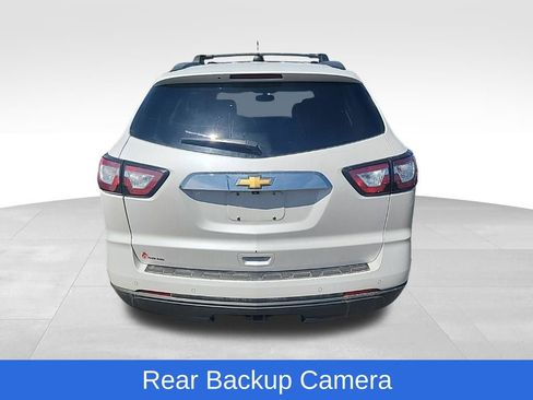 Used 2016 Chevrolet Traverse LT w/ Style and Technology Package image 5