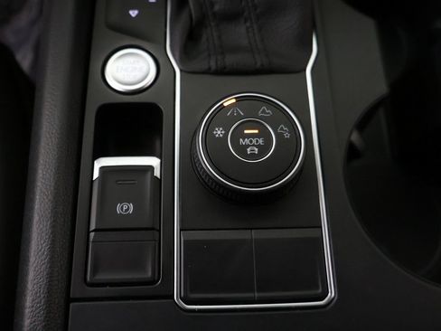 Used 2019 Volkswagen Atlas SE AWD/4WD image 54