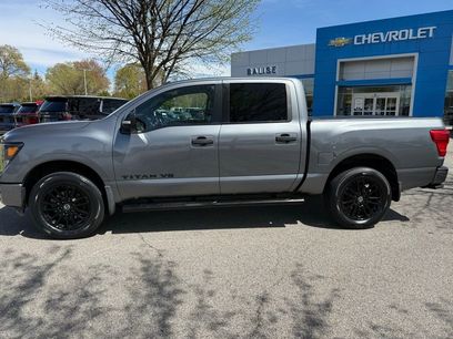 Used 2018 Nissan Titan SL w/ Midnight Edition