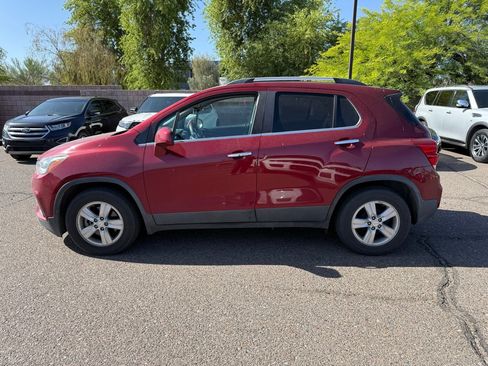 Used 2018 Chevrolet Trax LT w/ Driver Confidence Package FWD image 8