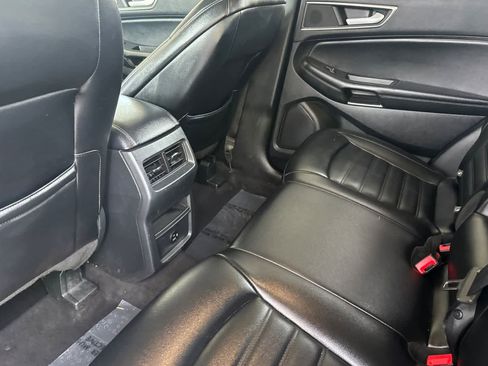 Used 2022 Ford Edge SEL AWD/4WD image 4