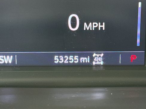 Used 2021 Chevrolet Silverado 1500 LT w/ LPO, Dark Essentials Package AWD/4WD image 20