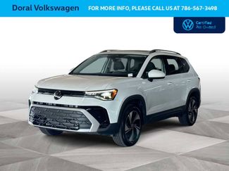 Used 2025 Volkswagen Taos SE video 1