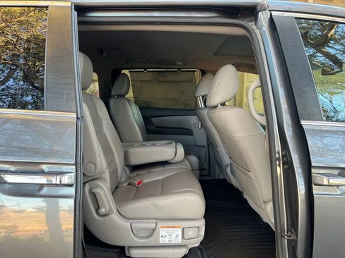 Used 2012 Honda Odyssey EX-L image 23