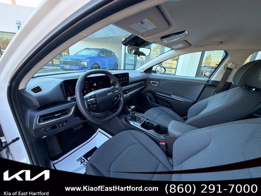 Used 2025 Kia K4 FWD image 32