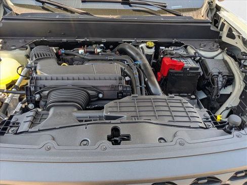 New 2025 Ford Maverick XLT w/ XLT Luxury Package image 16