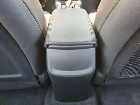 Used 2019 Hyundai Elantra Limited w/ Cargo Package FWD image 31