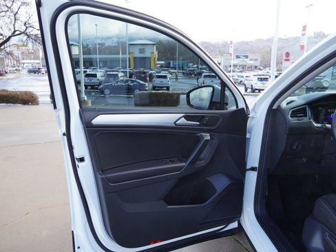 Used 2023 Volkswagen Tiguan S image 17