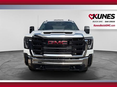 New 2026 GMC Sierra 2500 Pro AWD/4WD image 3
