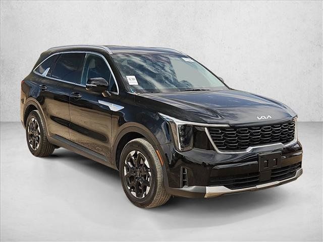 Used 2025 Kia Sorento S FWD image 3