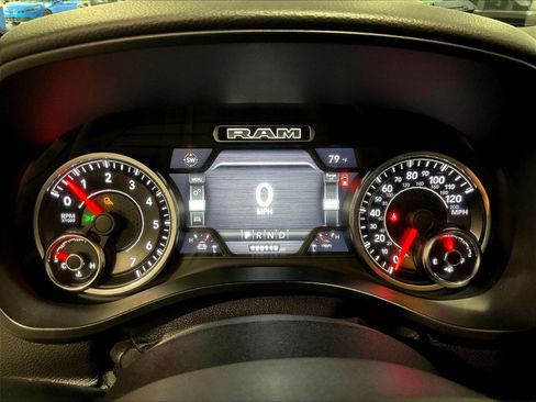 Used 2019 RAM 1500 Big Horn AWD/4WD image 14