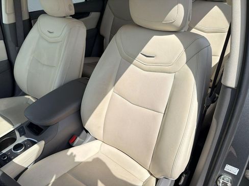 Used 2023 Cadillac XT6 Premium Luxury image 22