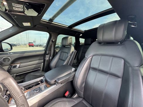 Used 2019 Land Rover Range Rover Sport HSE image 25