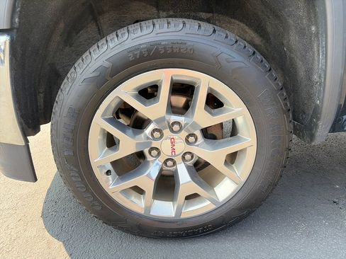 Used 2018 GMC Sierra 1500 SLT AWD/4WD image 29