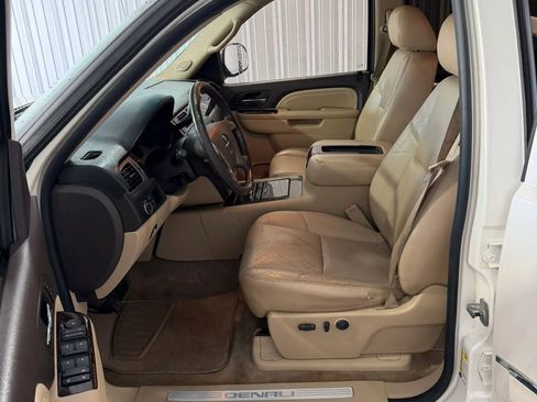 Used 2010 GMC Sierra 1500 Denali image 10