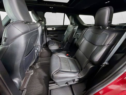 Used 2020 Ford Explorer ST w/ ST Street Pack image 24