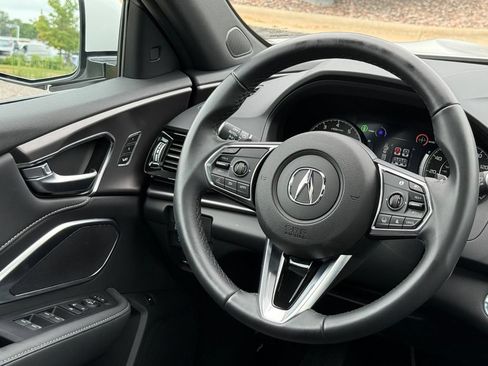 Used 2025 Acura RDX SH-AWD image 14