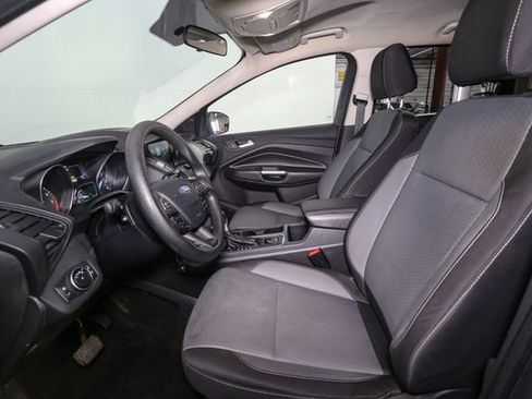 Used 2017 Ford Escape SE w/ Equipment Group 201A image 33