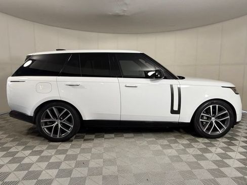 Used 2025 Land Rover Range Rover SE AWD/4WD image 9