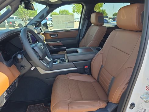 New 2026 Toyota Tundra 1794 Edition w/ TRD Off-Road Package AWD/4WD image 11