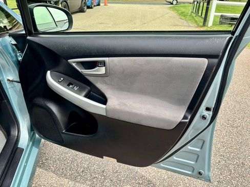 Used 2012 Toyota Prius Prime Plug-In Hybrid FWD image 10