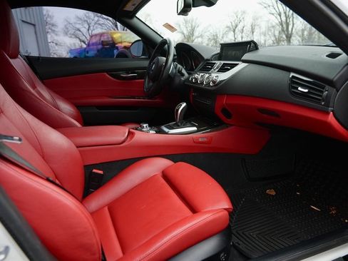 Used 2015 BMW Z4 sDrive35i image 8